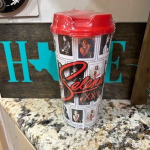 Selena collectors cup